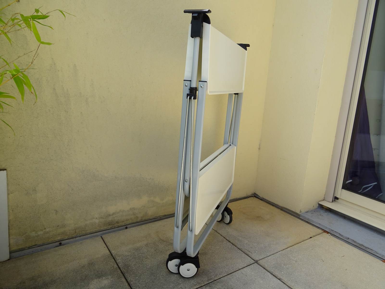 Folding rolling table served Louis Lucien Lepoix FRZ Germany