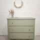 Commode vintage vert amande