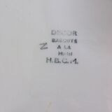 Plat rond vintage HBCM décoré à la main