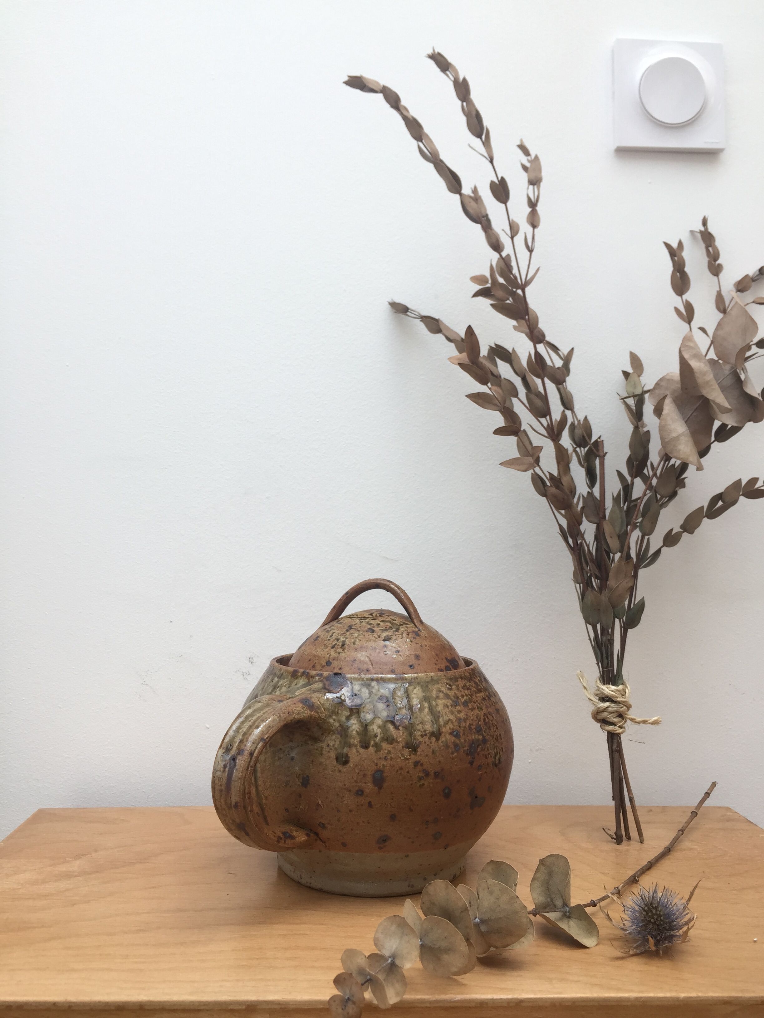 Pyrity sandstone teapot