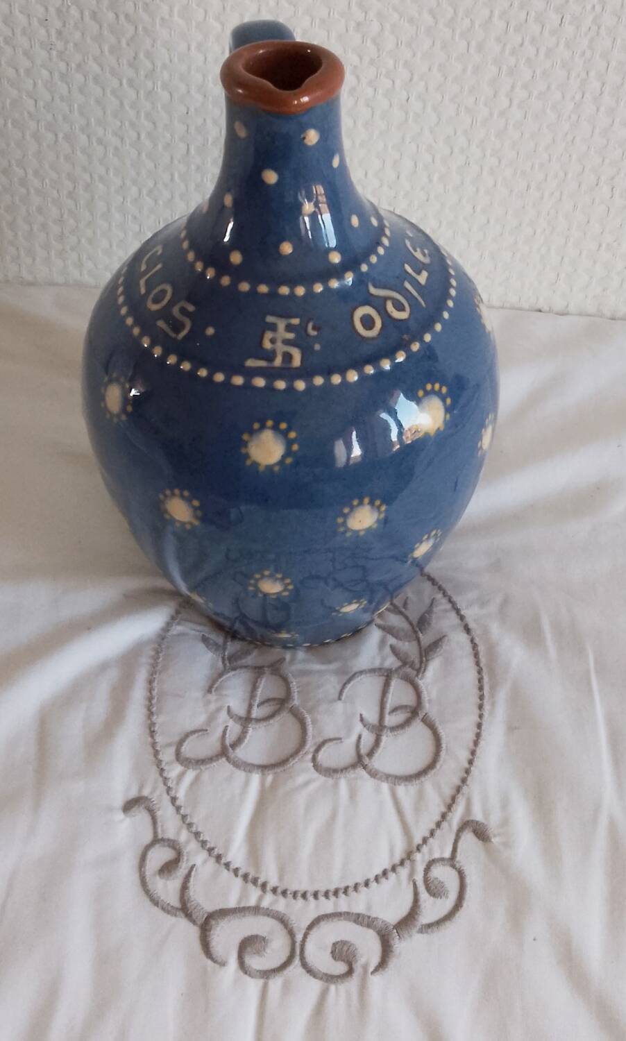 Varnished terracotta pitcher, Alsatian. Clo Saint Odile OBERNAY.