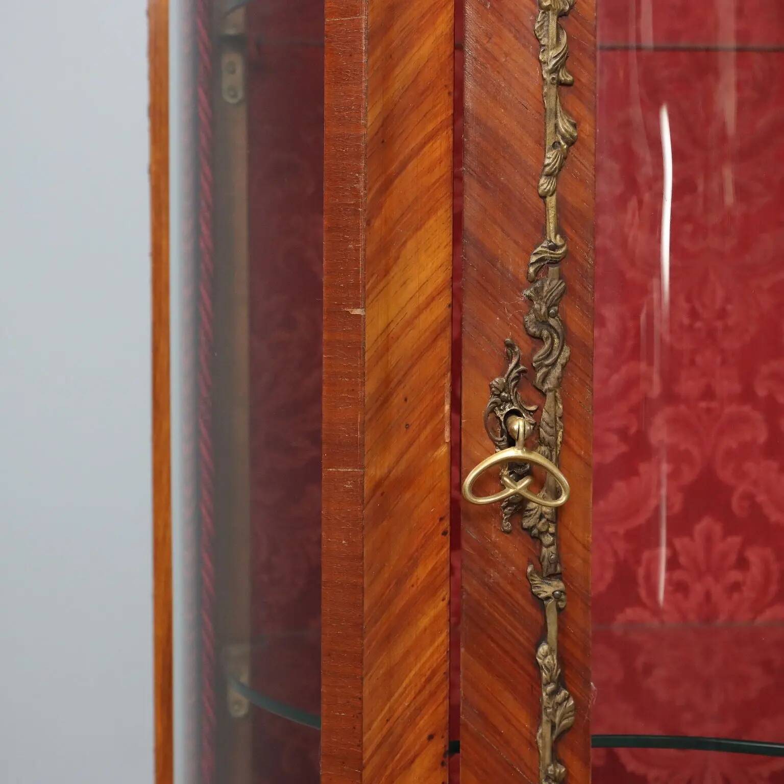 Antique rosewood display cabinet, baroque style, Italy, 20th century.