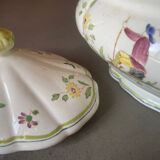 Moustier tureen