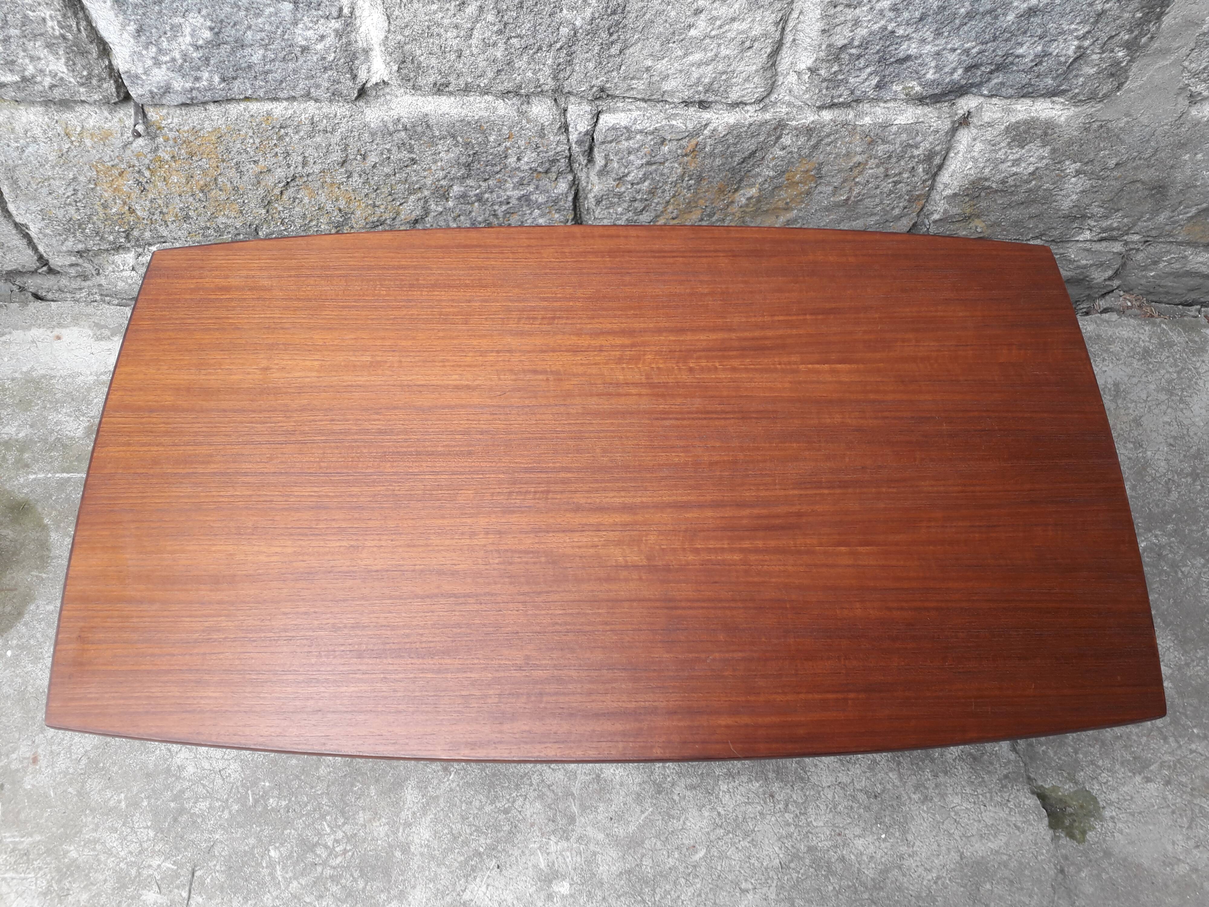 Scandinavian coffee table Alberts Tibro, Sweden