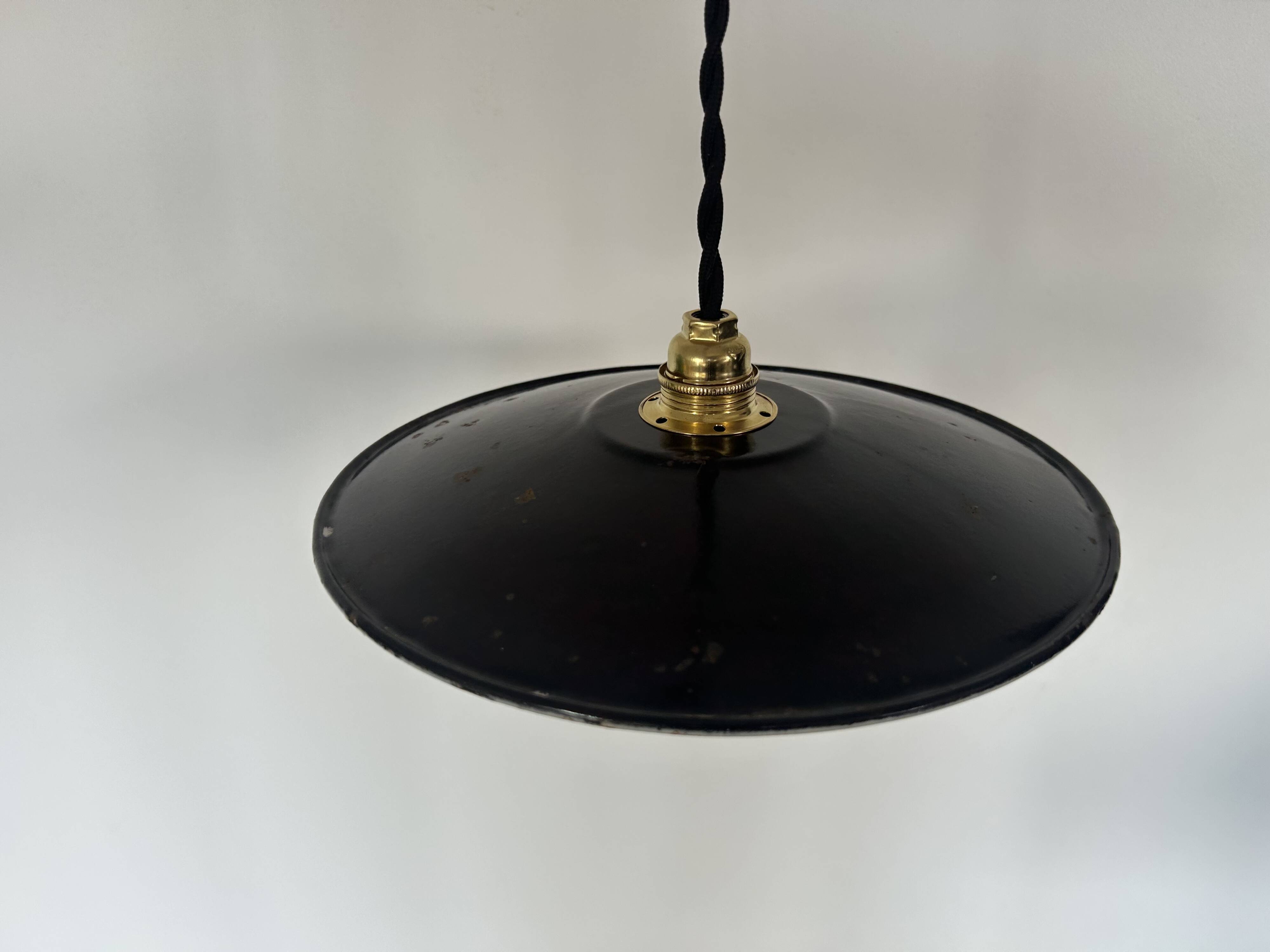 Suspension industrielle noire ancienne D24cm