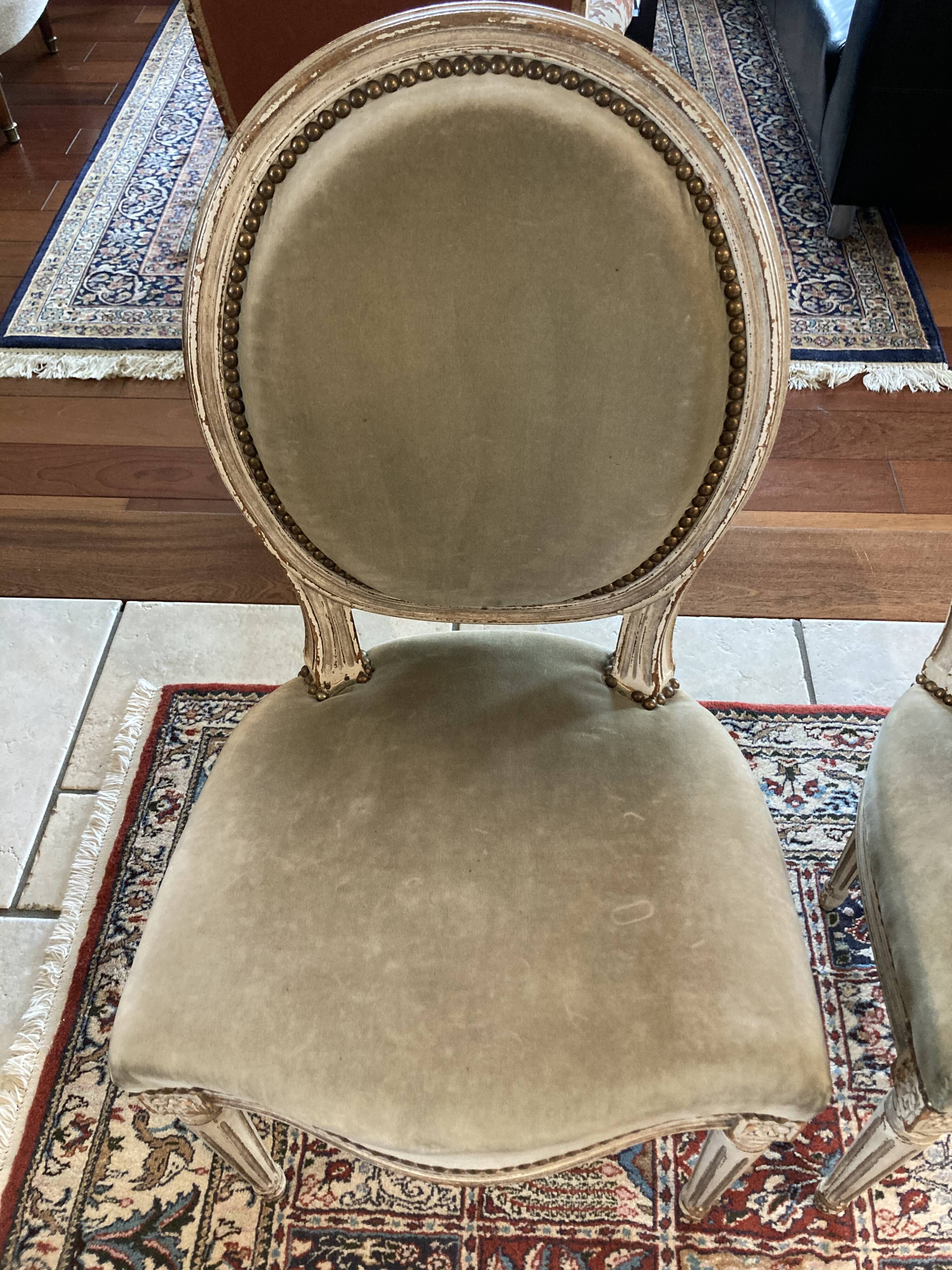 Pair of louis XVI-style medallion chairs