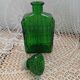 Carafe ancienne en verre pressé italien