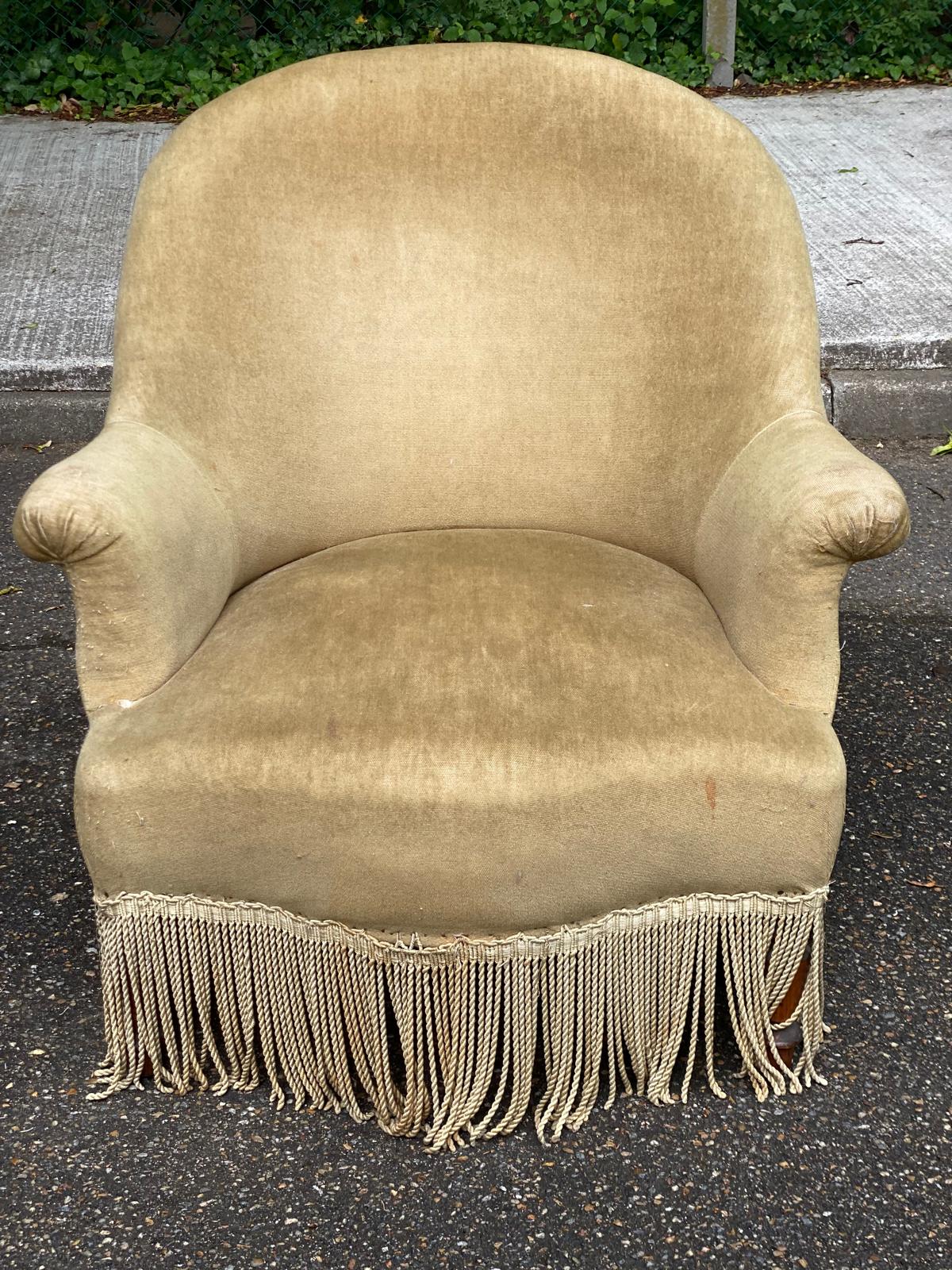 Fauteuil crapaud en velours velours jaune moutarde
