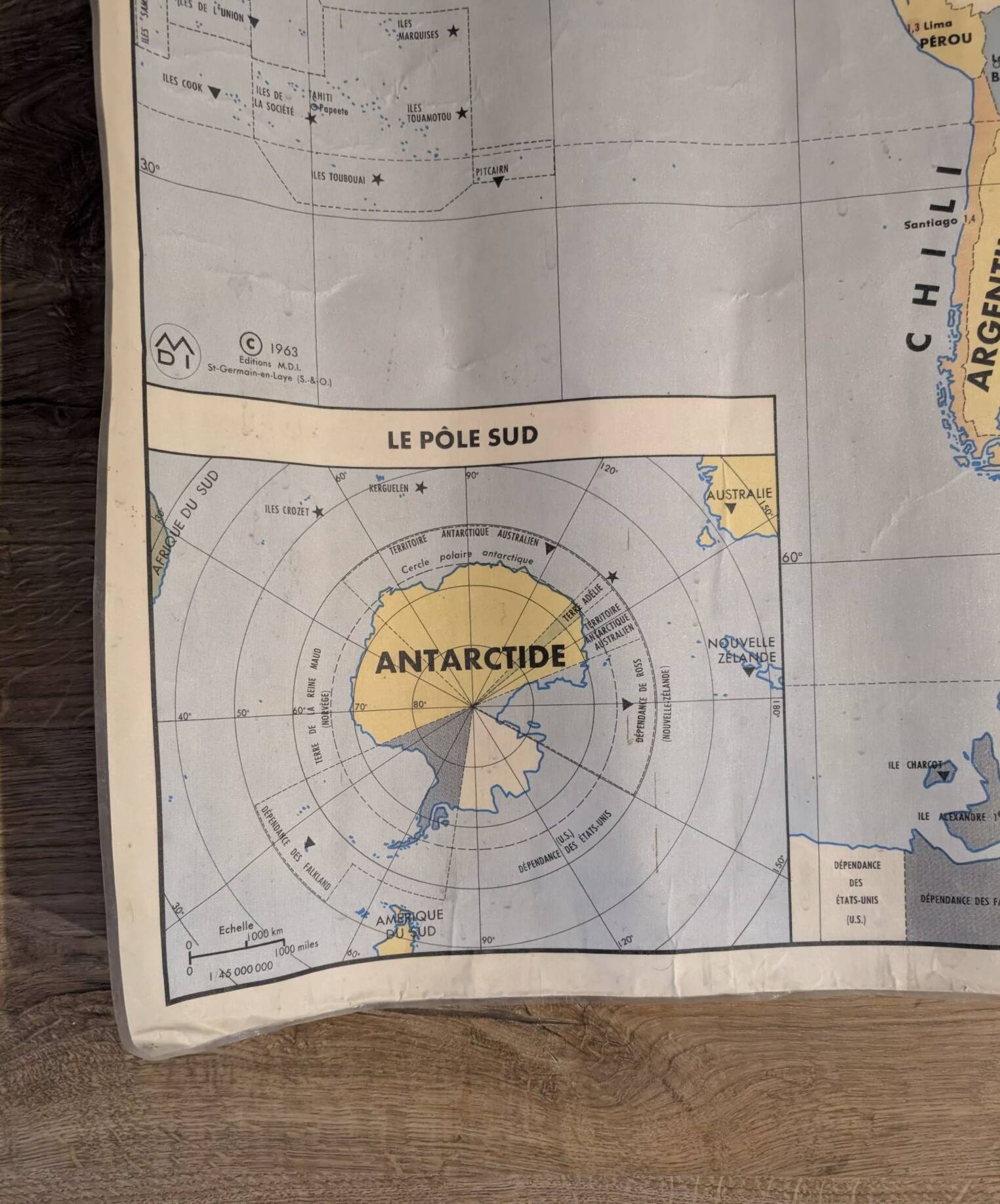 School map / political planisphere and economic planisphere