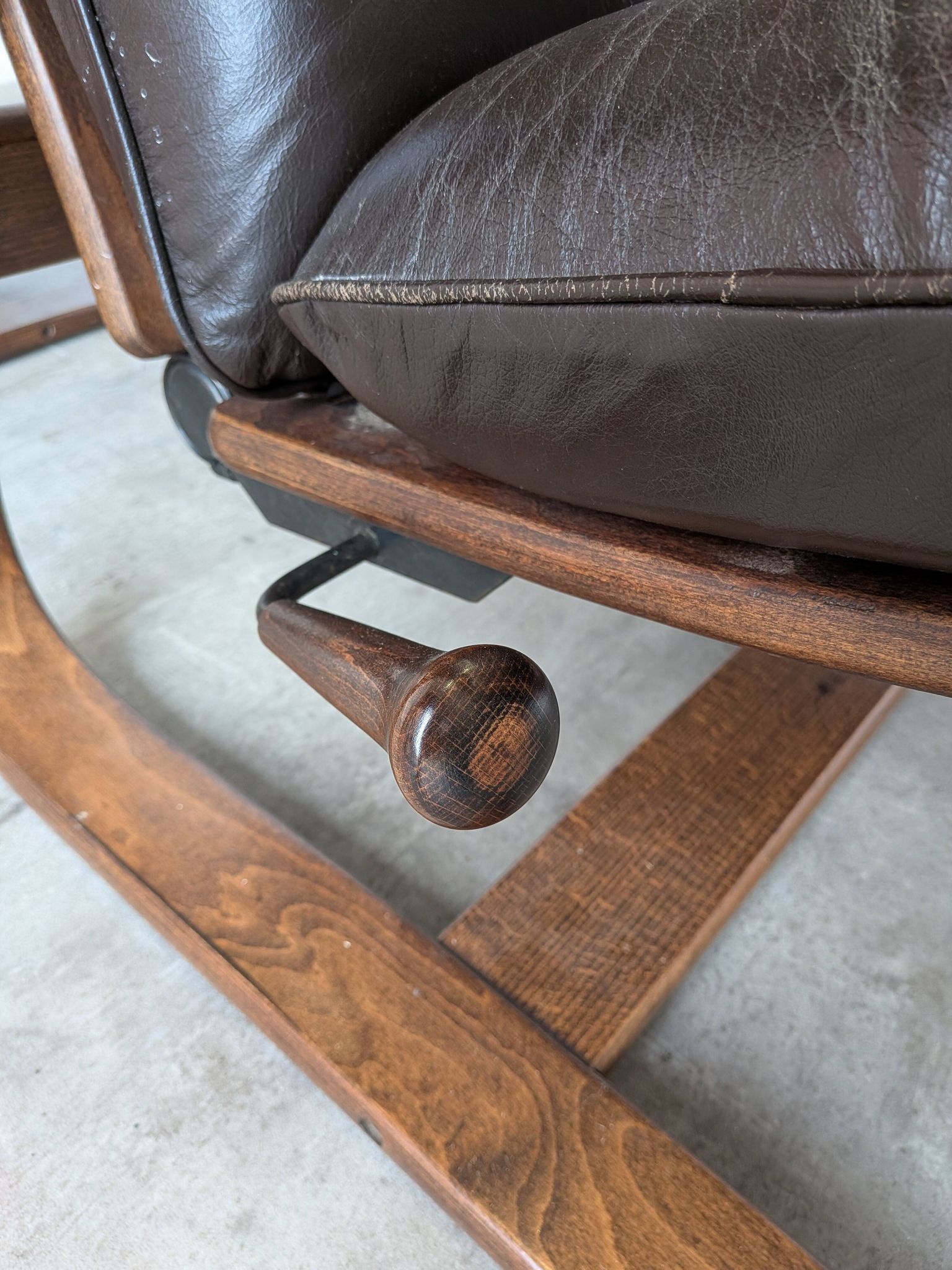 Vintage Panther Lounge Chair with Ottoman / Brown Leather Recliner Armchair