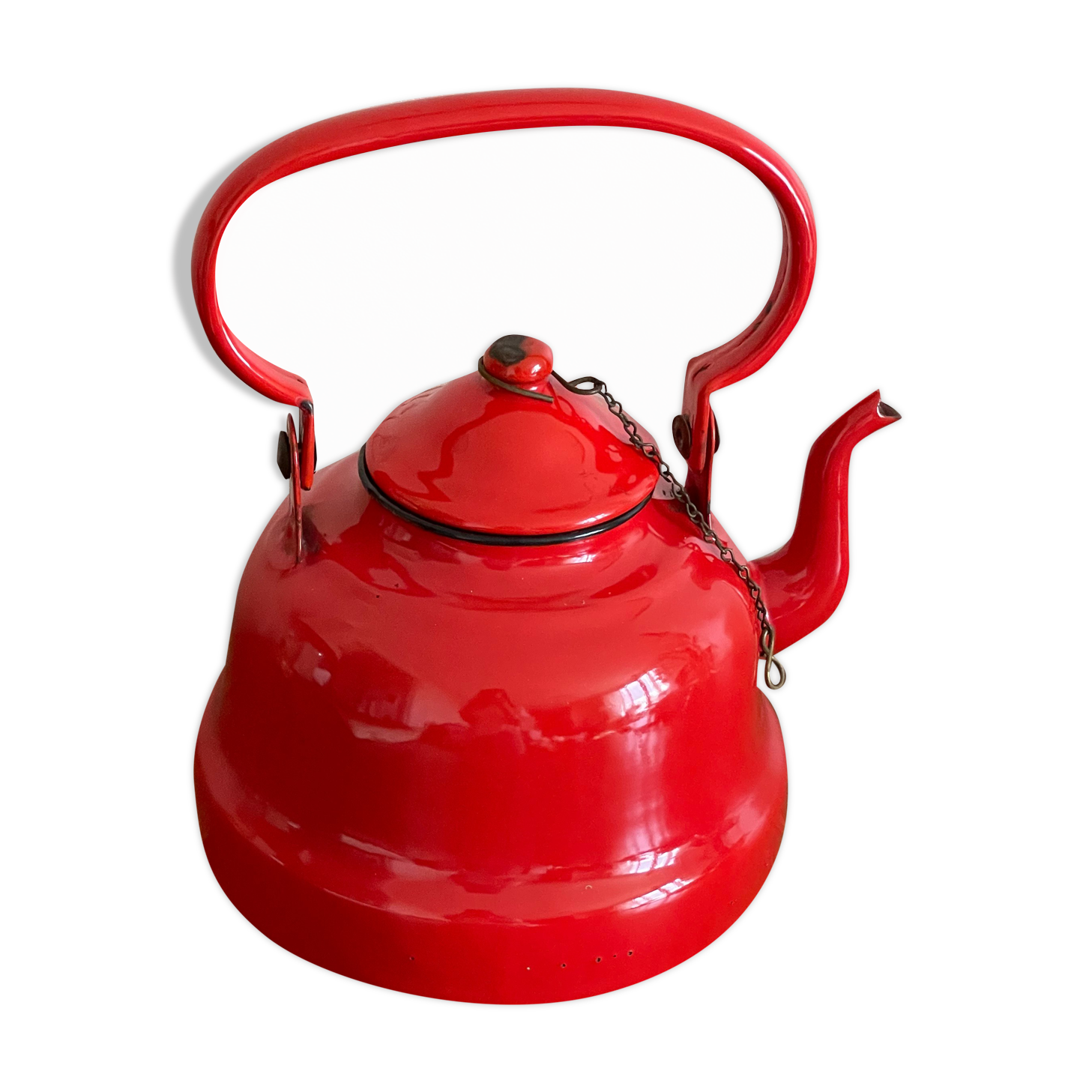 Red enamelled teapot