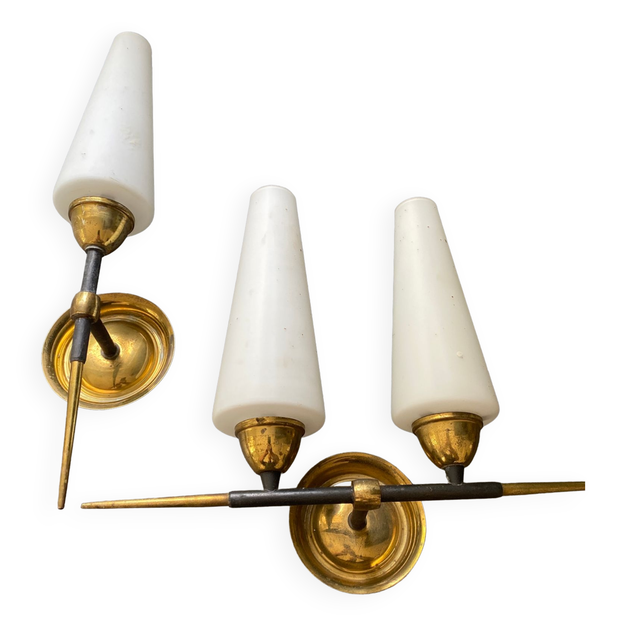 Brass and opaline wall lamp 1950/60