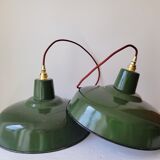 Duo of suspensions in green enamelled sheet metal