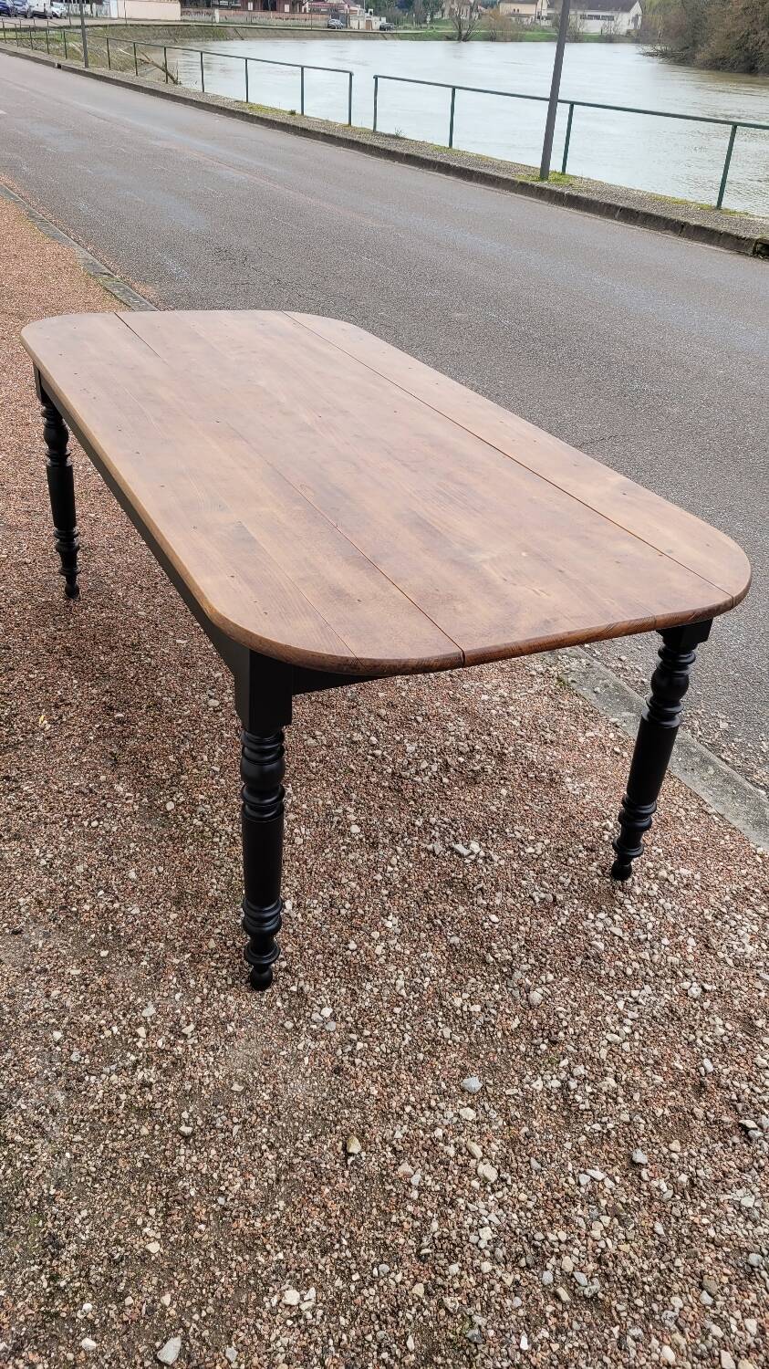 Louis Philippe style oval patinated bistro farm table - 1m90