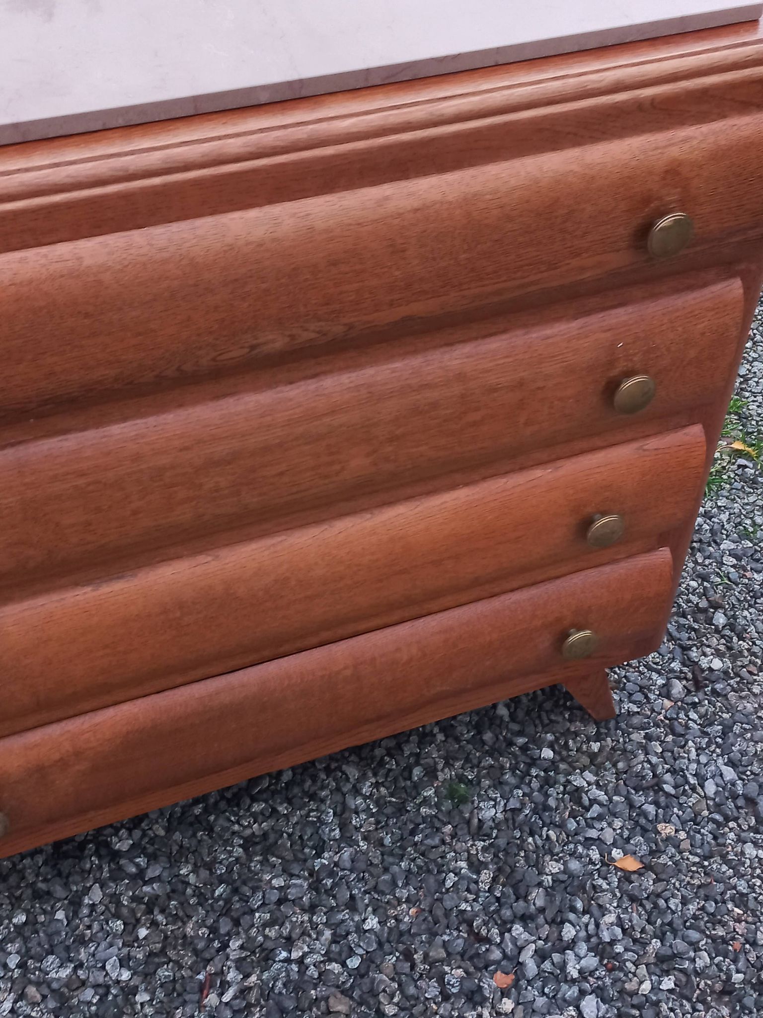 Vintage oak chest of drawers with splayed legs and 4 drawers, circa 1950