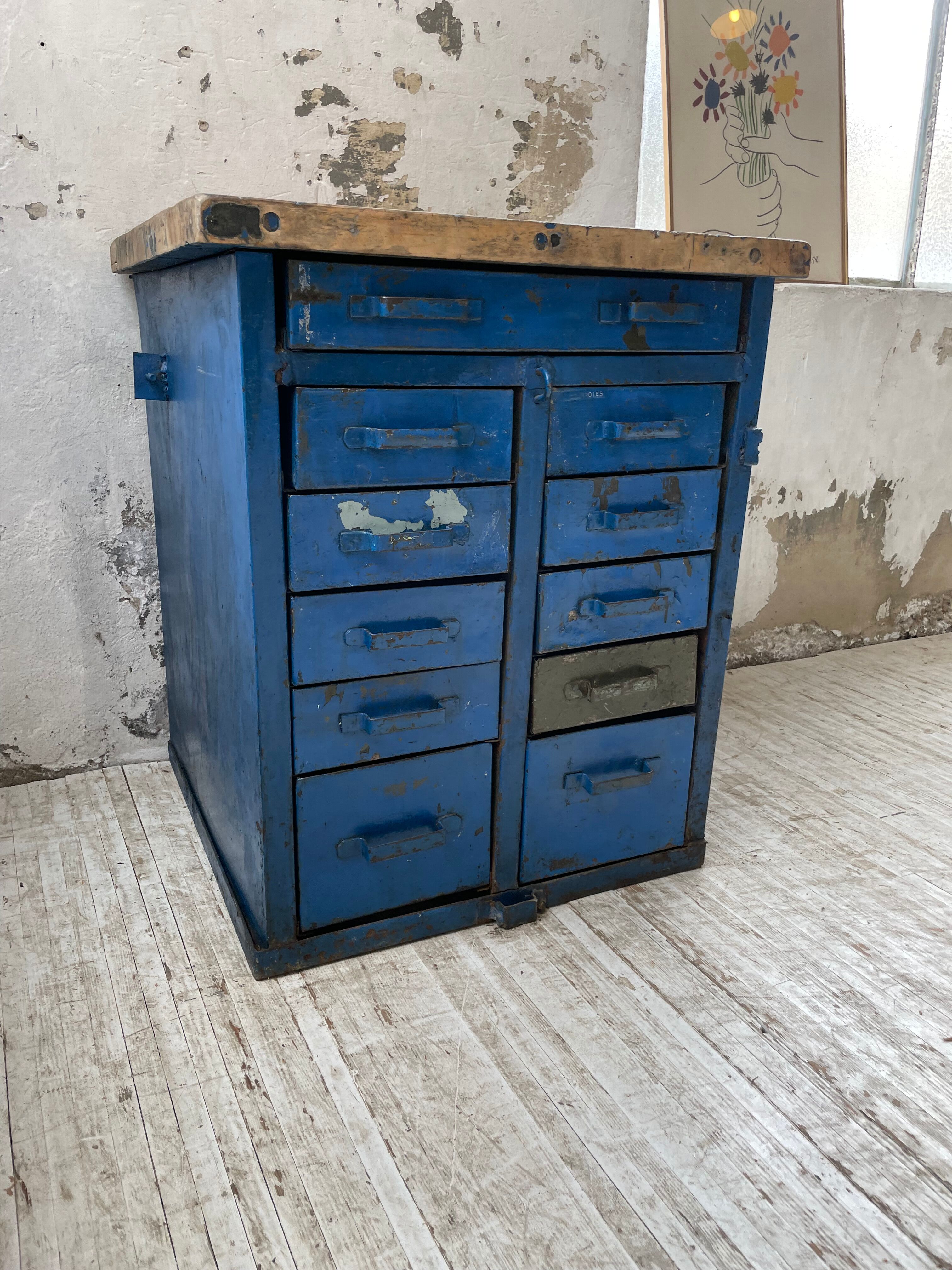Meuble établi rangement militaire industriel bleu