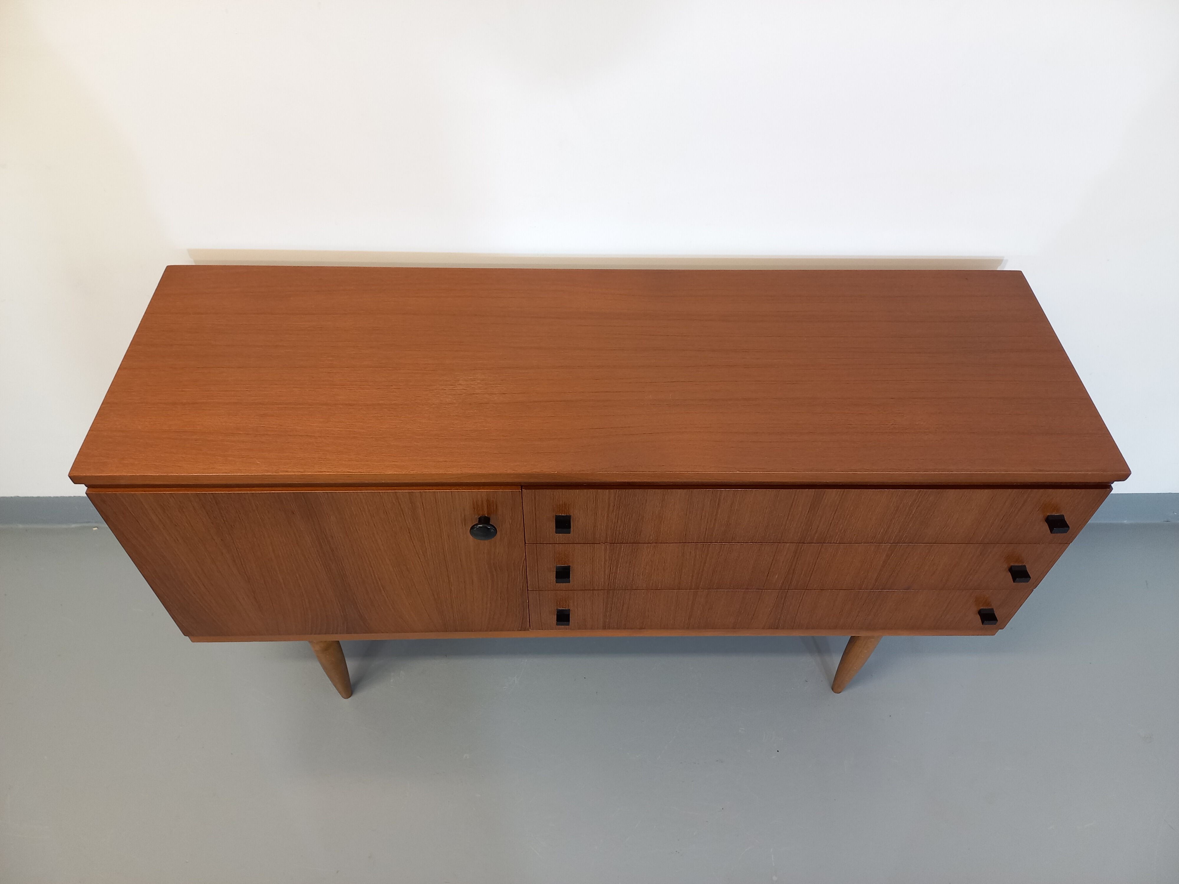 Enfilade scandinave en teck des années 60
