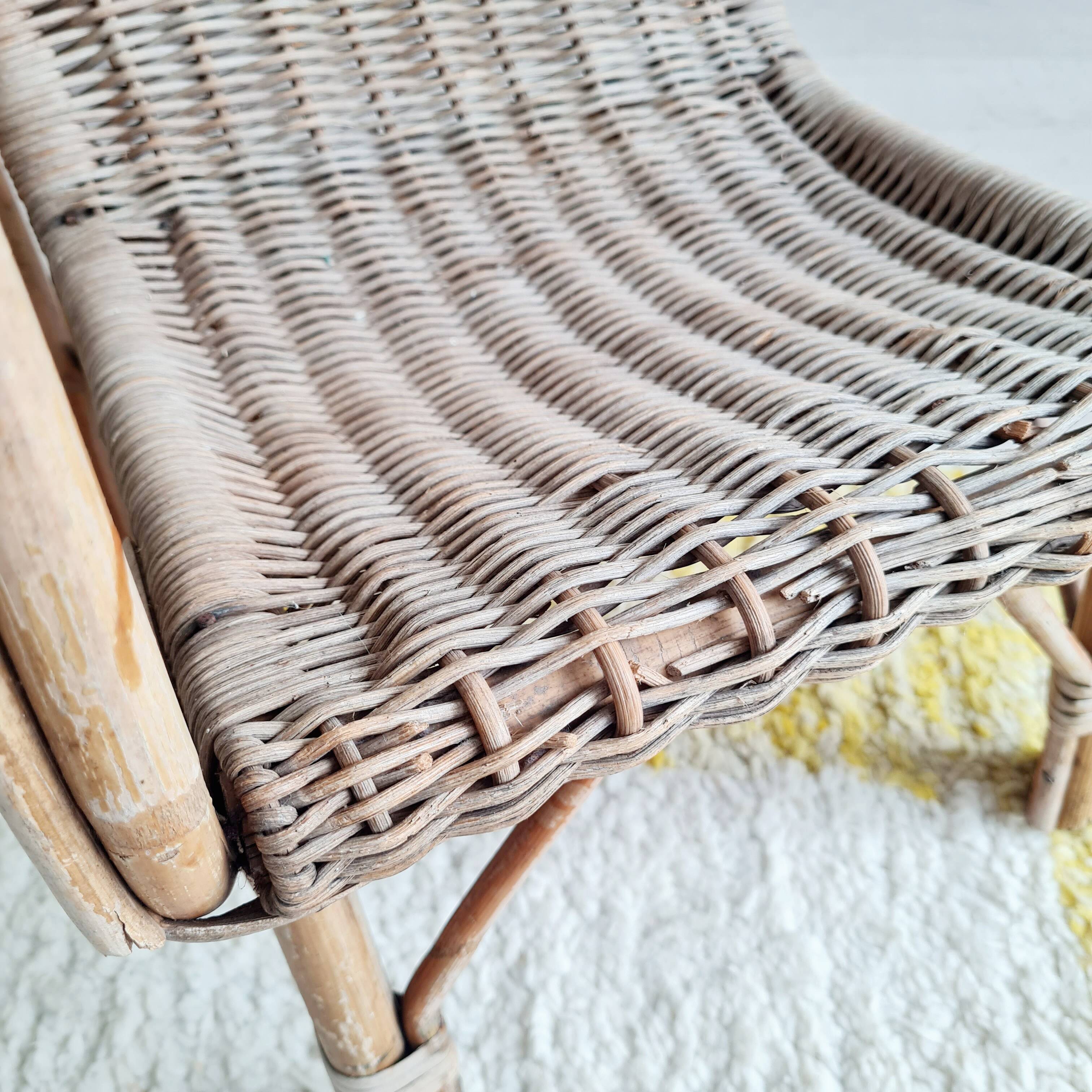 Fauteuil ancien enfant en rotin