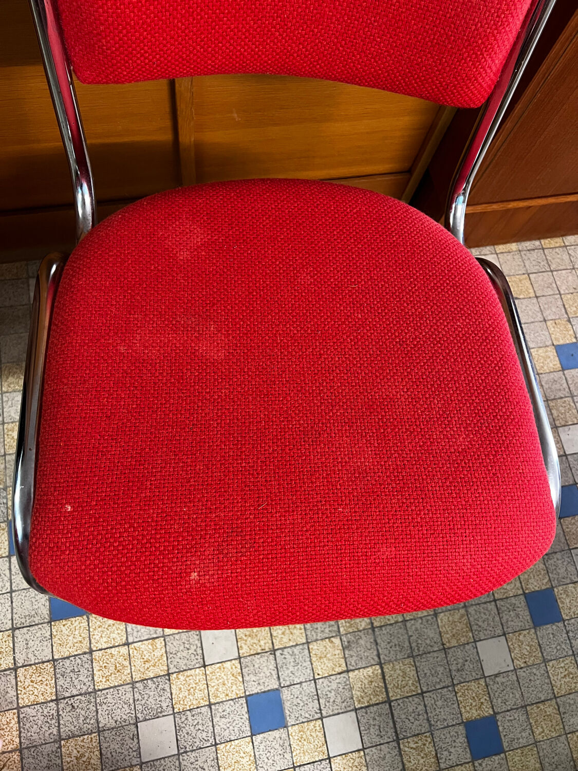 Set of 4 visitor chairs