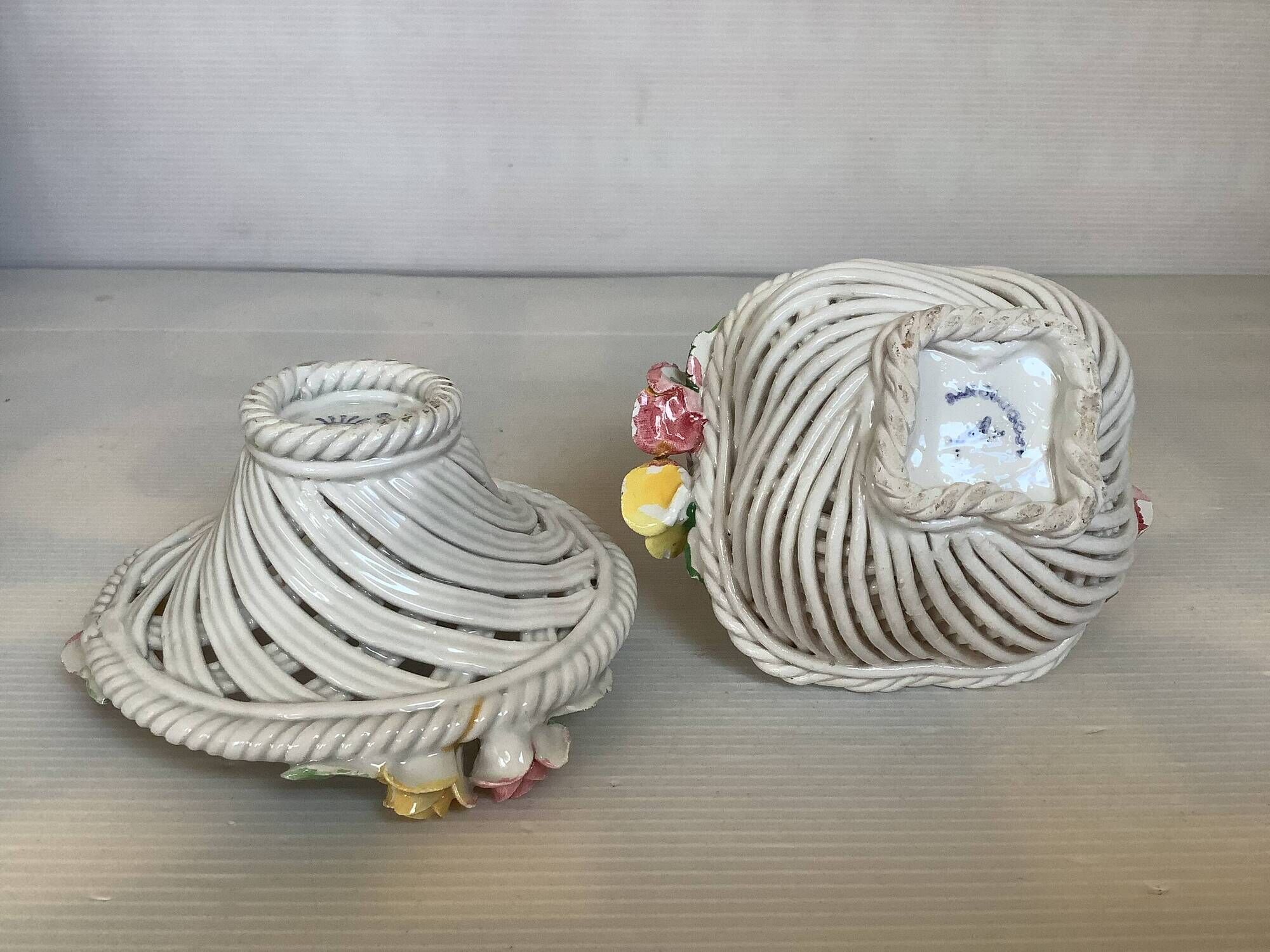 Paire de vide poches en céramique tressée