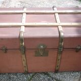 Trunk trunk arched old mail