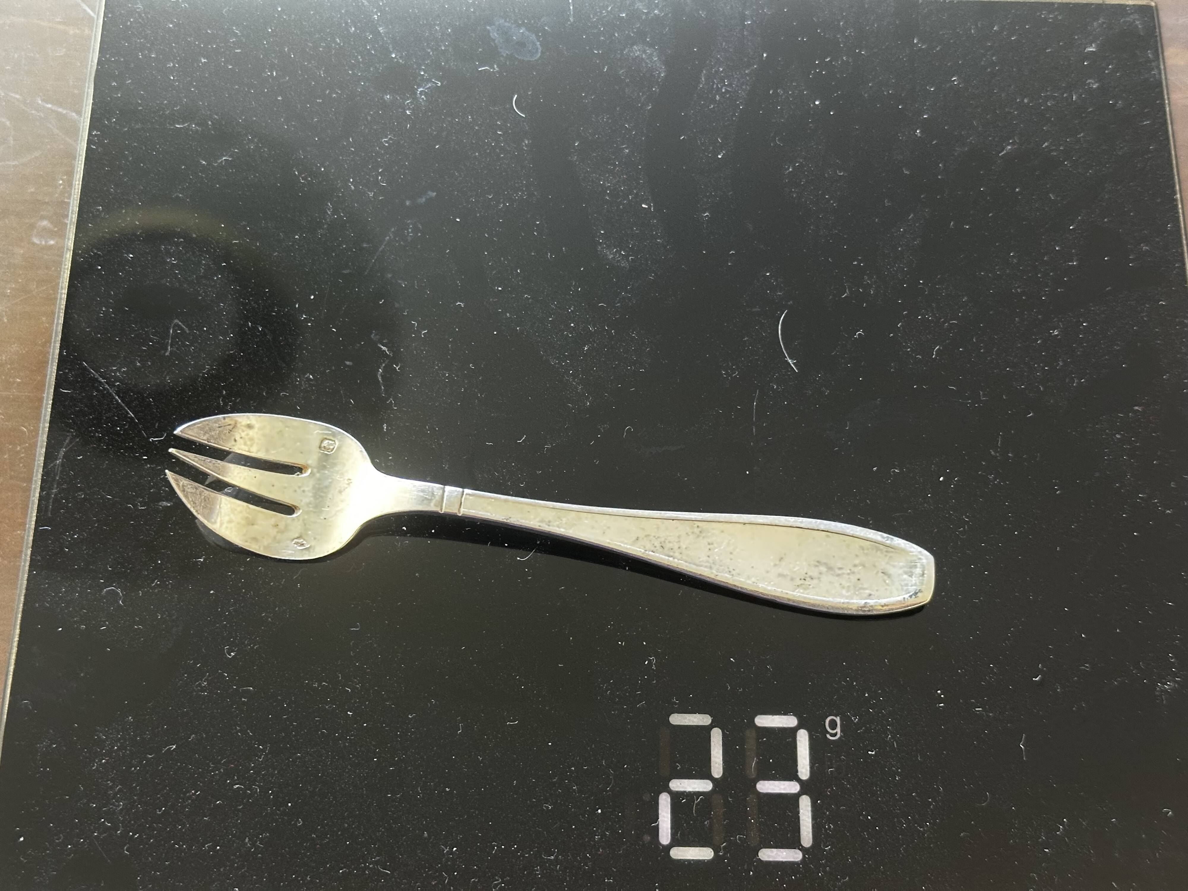 6 Oyster forks, Art Deco period 1930 - solid silver, initials YD