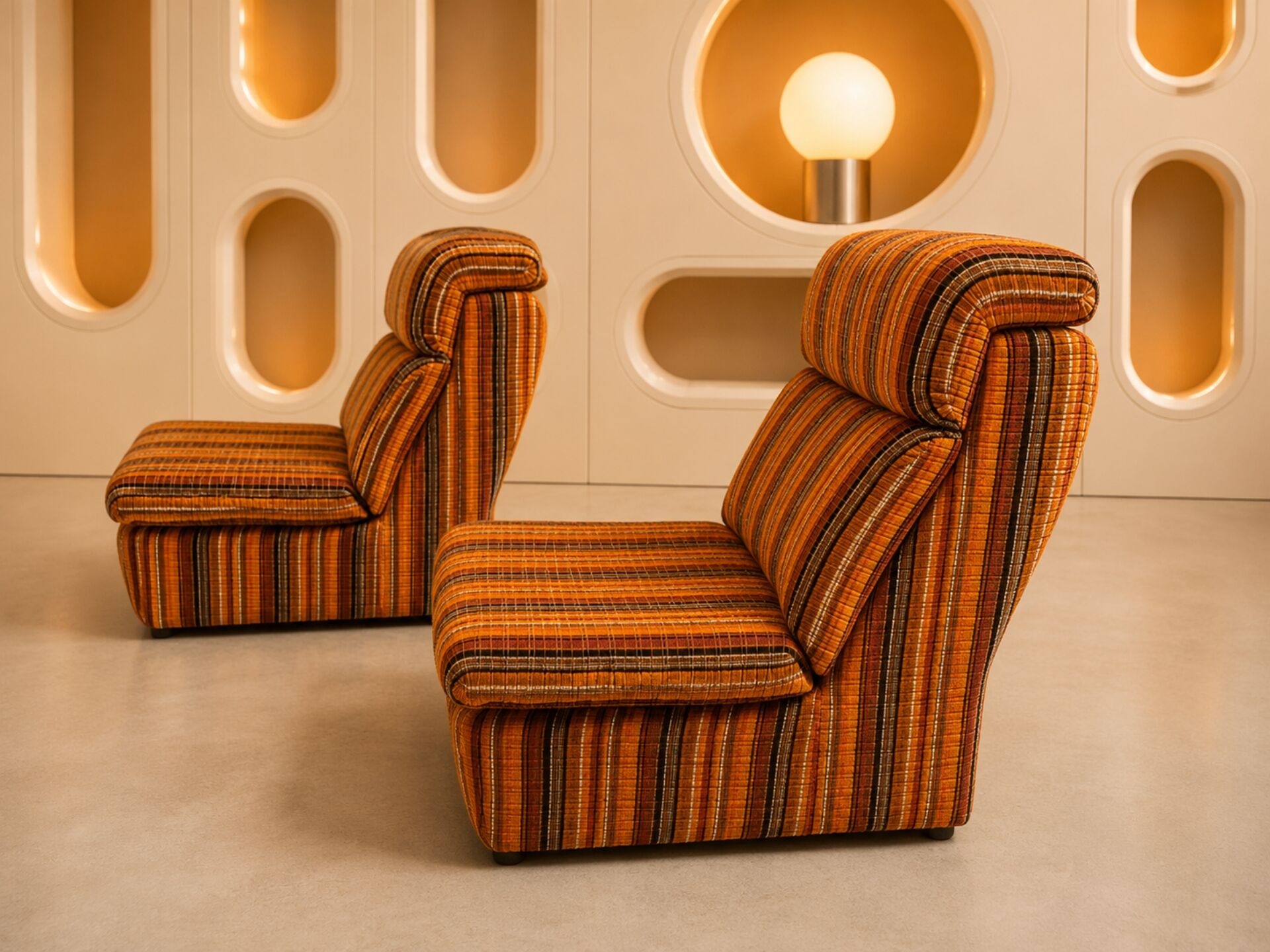 Superbe paire de chauffeuses Space Age des années 70"