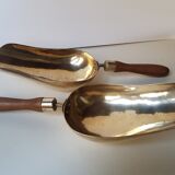 Grocery or seed shovels
