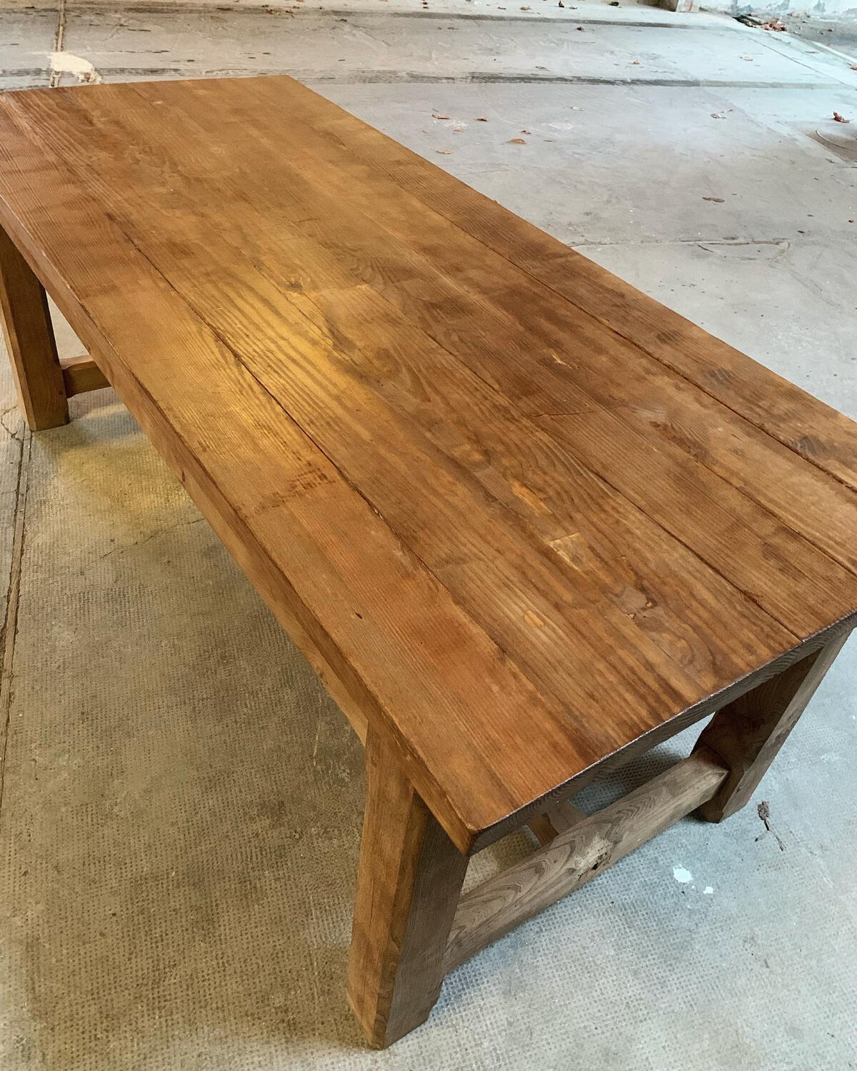 Farm table