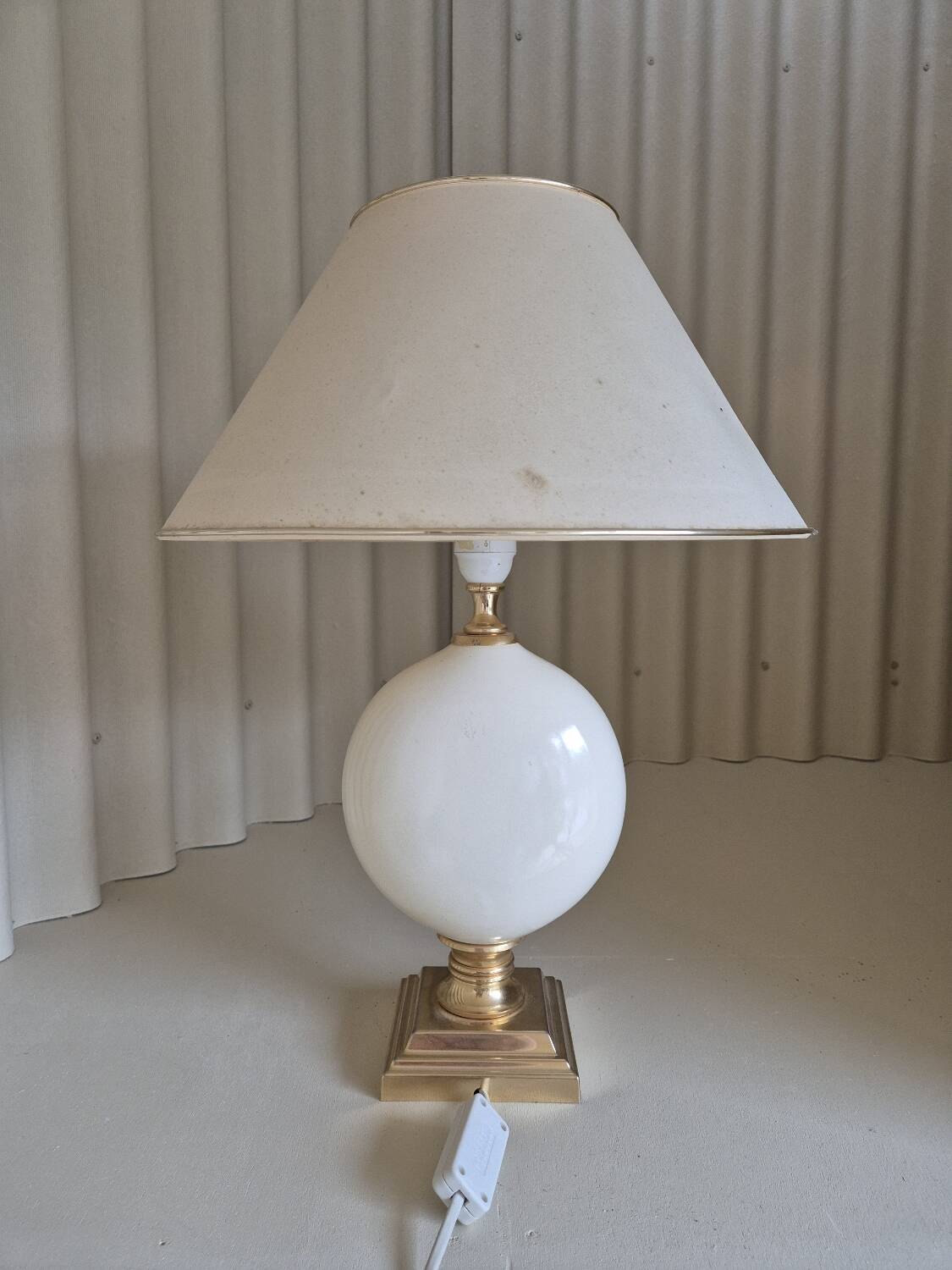 The Dolphin House Lamp
