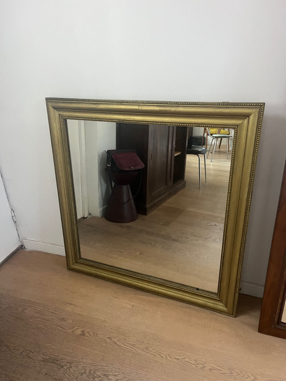 Square mirror