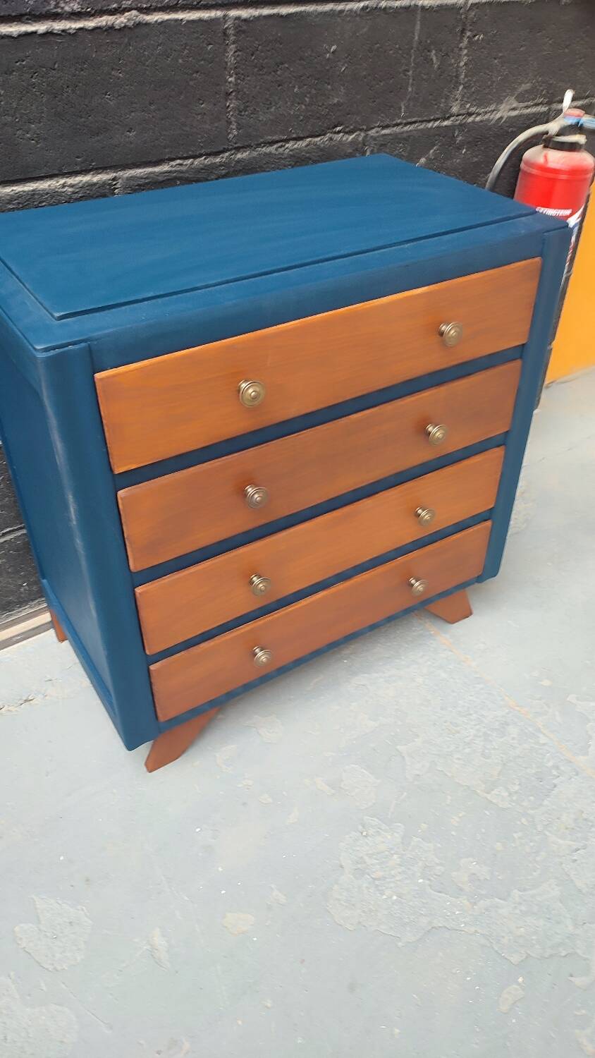 Vintage chest of drawers