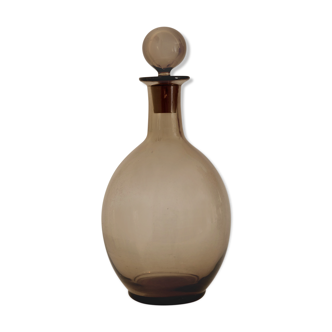 Carafe en verre gris fumé soufflé bouche des années 50