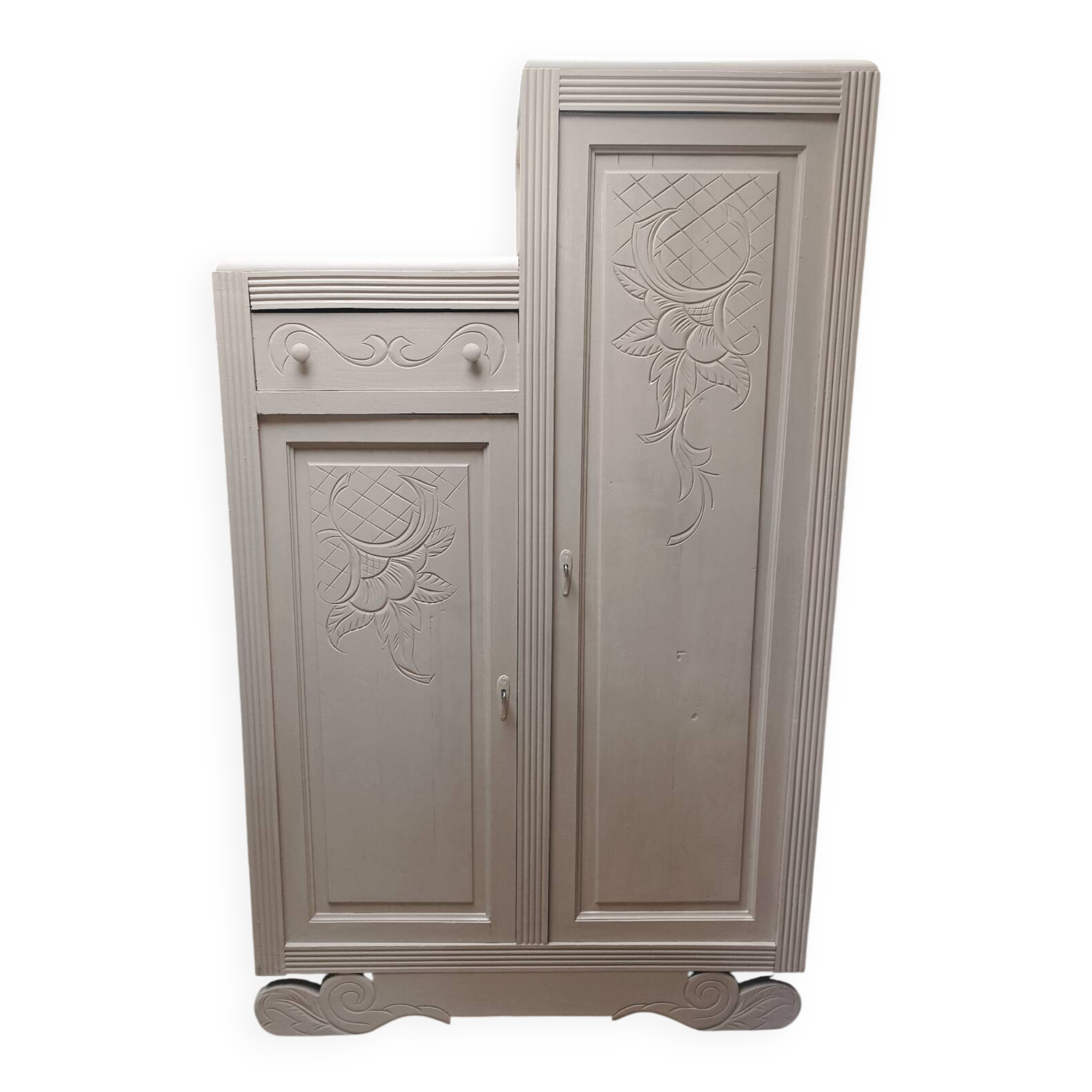 Art Deco wardrobe from the period