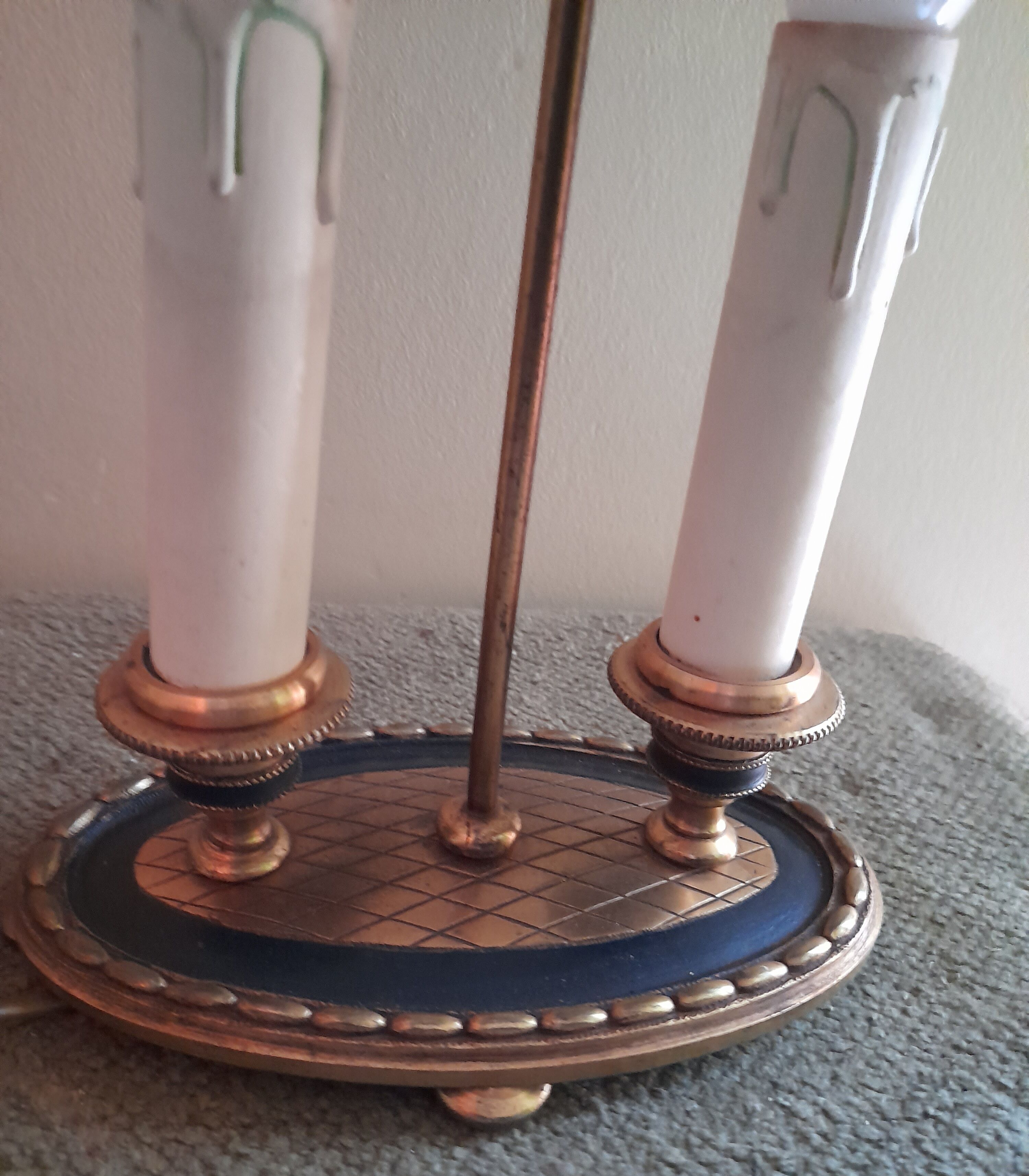 Hot water bottle style lamp 2 burners