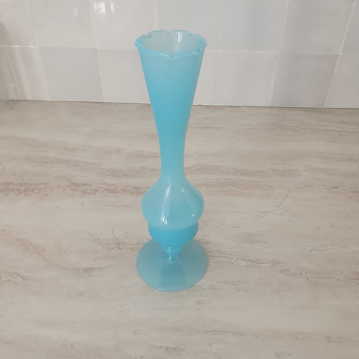 Soliflore / Vase in blue opaline glass, Florentine art