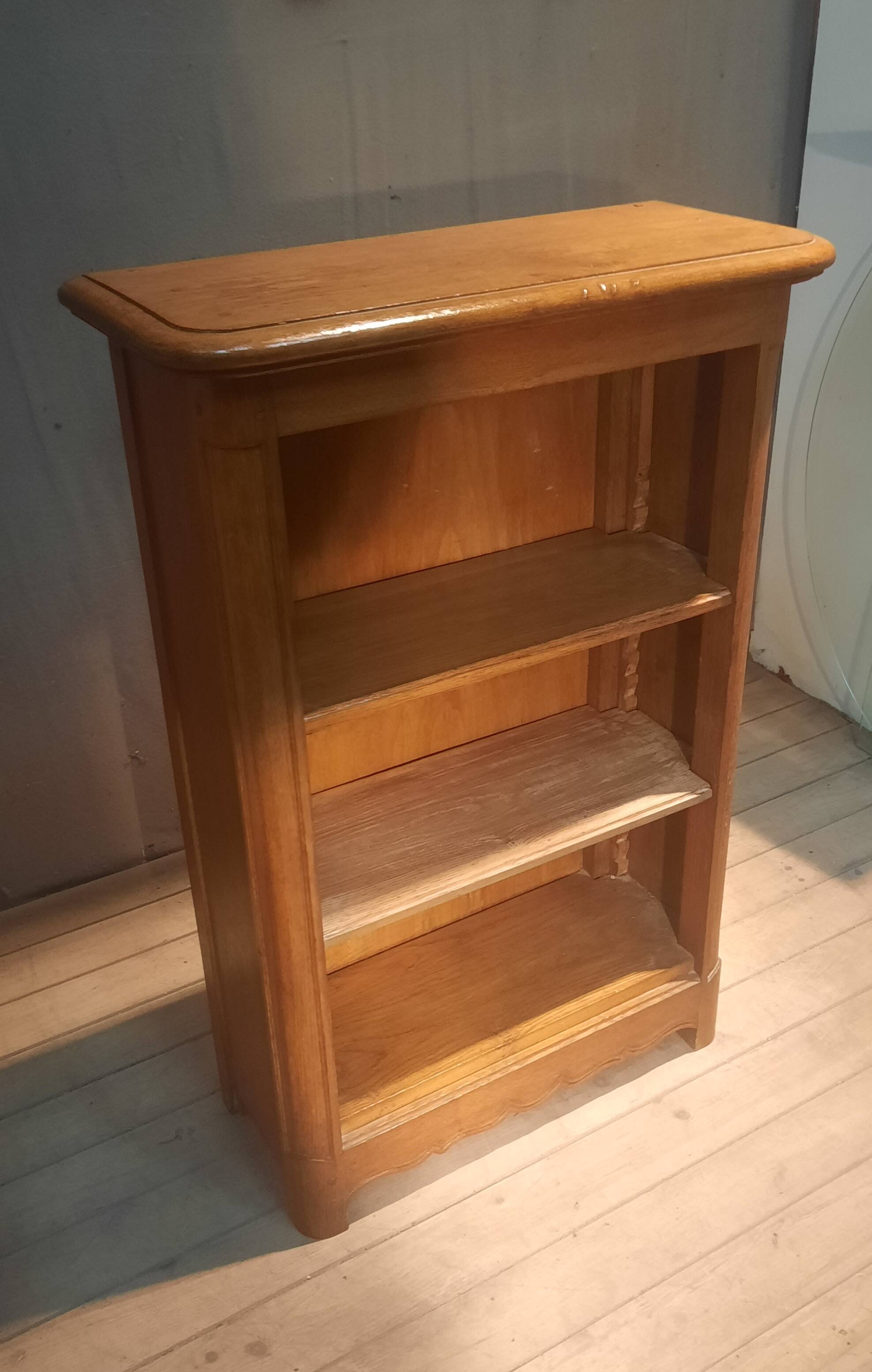Solid wood shelf on legs