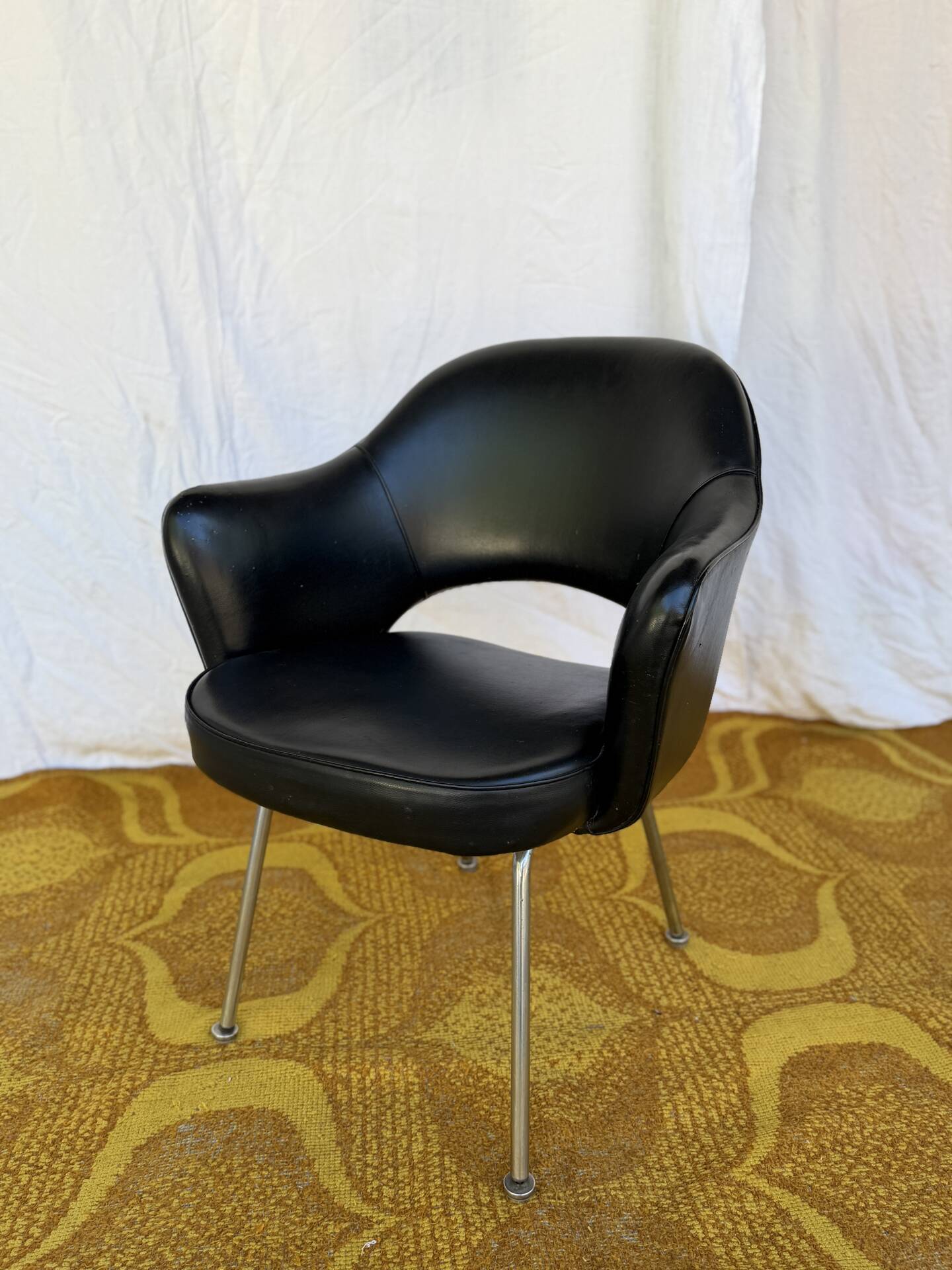 Saarinen Conference Chair by Knoll International