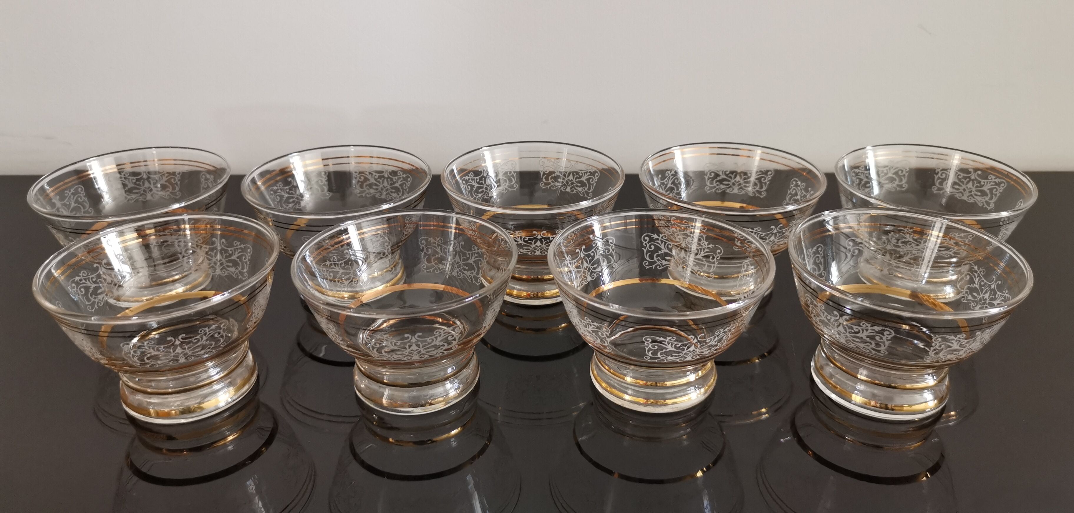 9 champagne glass cups 50s/60s