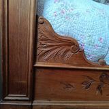 Corner bed
