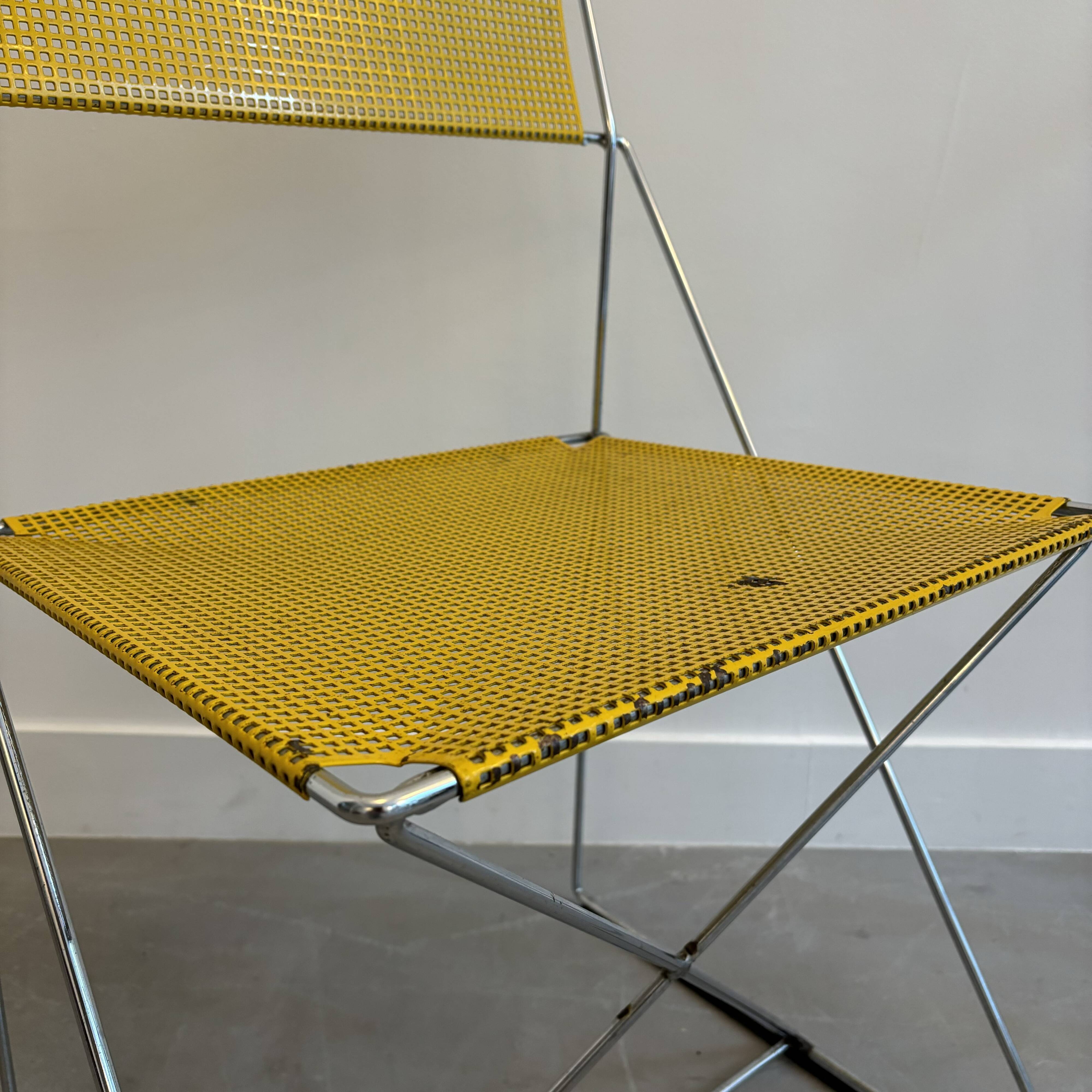 Nuova X-Line chair by Niels Jørgen Haugesen