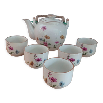 Porcelain tea set