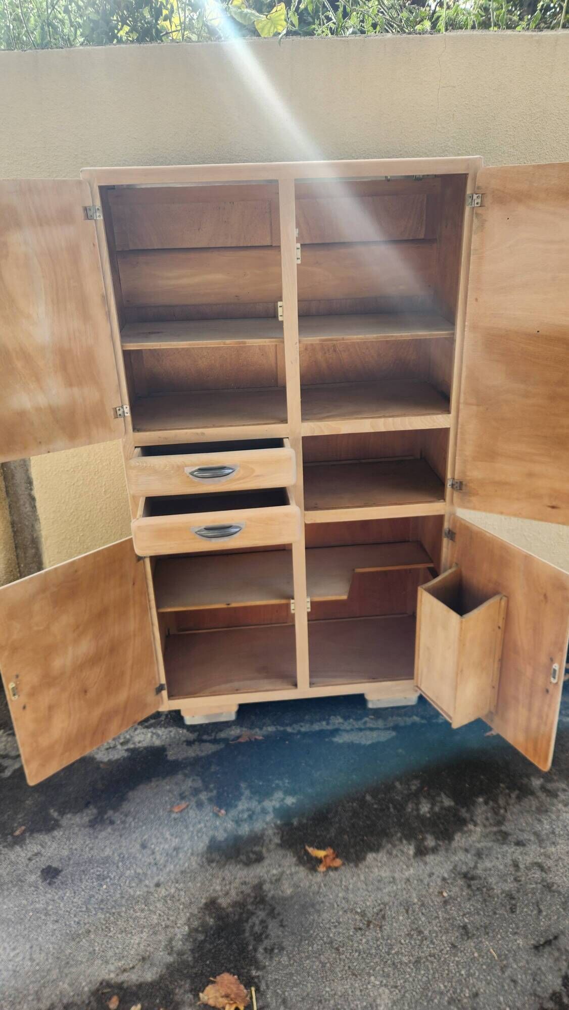 Mado buffet vintage from the 1960s - In sanded raw wood