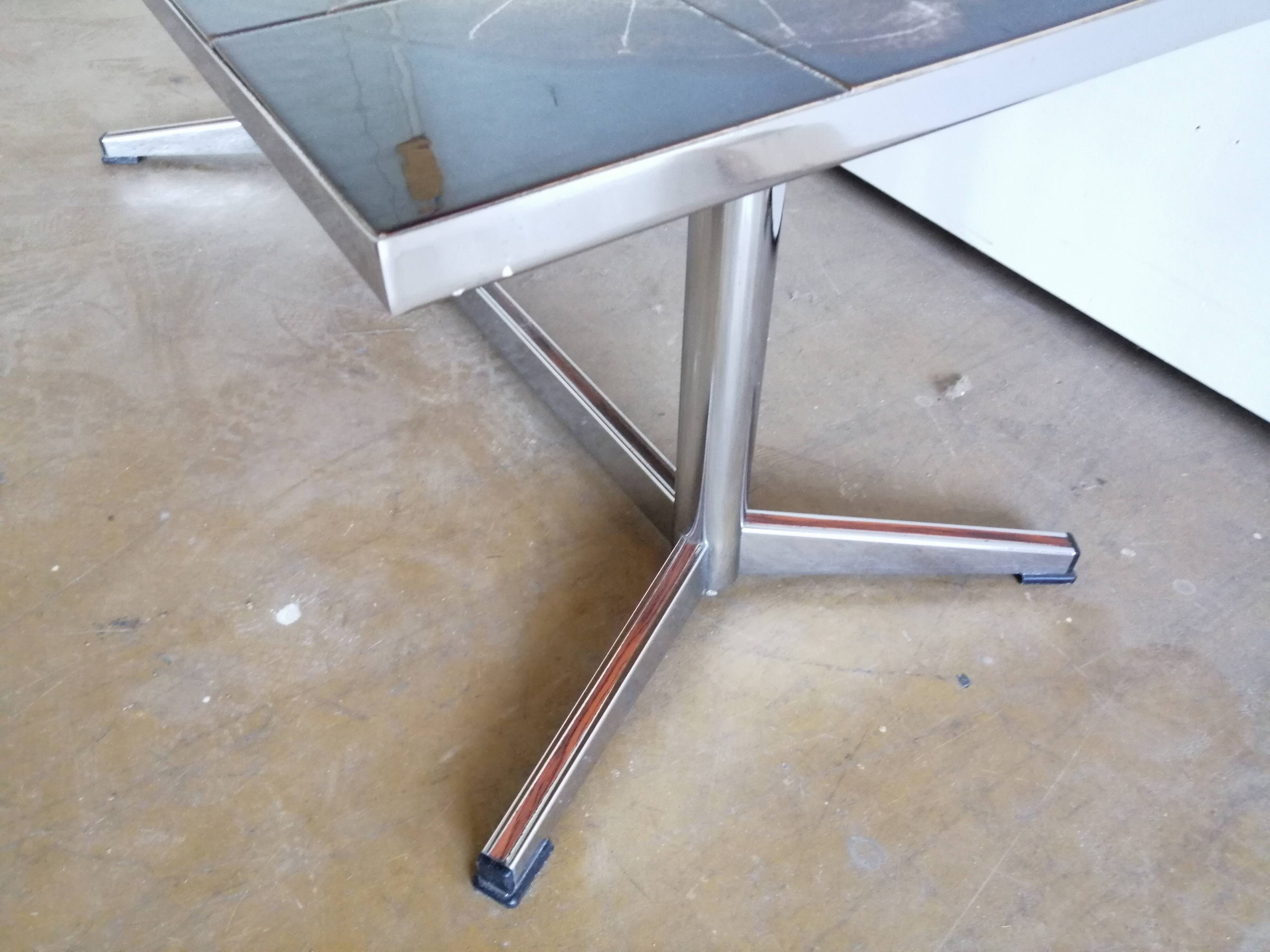 Vintage coffee table faience and chrome