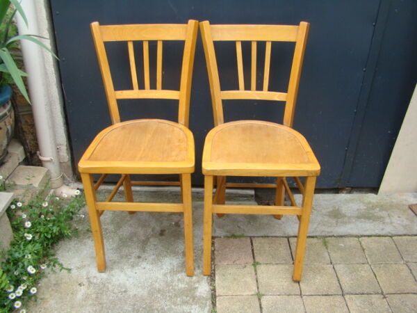 Paire de chaises bistrot anciennes