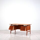 Teak writing desk „No. 75“ by Gunni Omann for Omann Jun Møbelfabrik