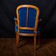 Paire de fauteuils de style Louis XVI rénovés en velours bleu