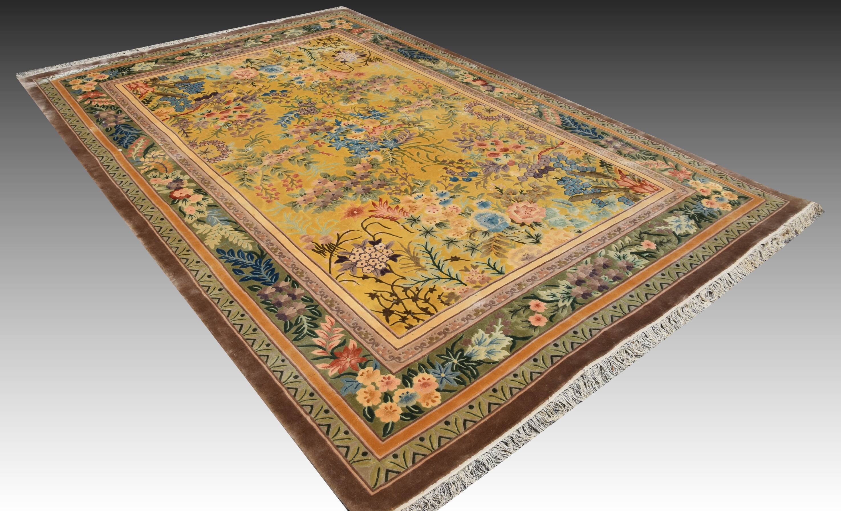 Chinese Art Deco Shanghai Rug: 100% Silk - Handmade: 2.00 X 3.00 M