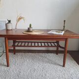 Scandinavian coffee table circa 1960 - by F. Ohlsson in teak (model Sesam, brand Tingstrom)