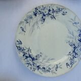 8 flat earthenware plates Creil and Montereau late nineteenth diam 23 cm